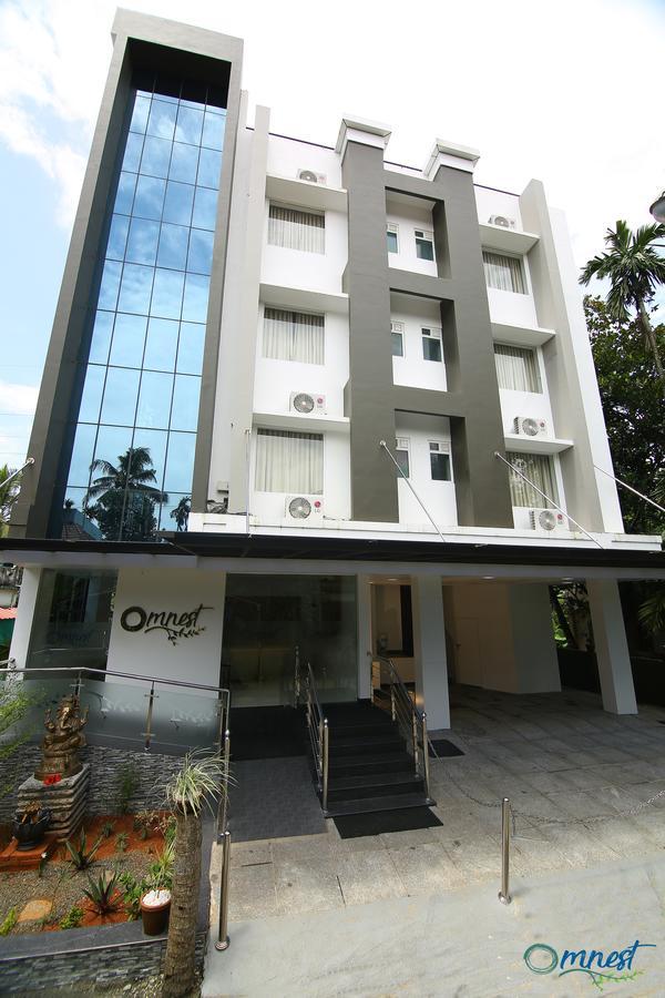 Omnest Hotel Kochi Exterior photo