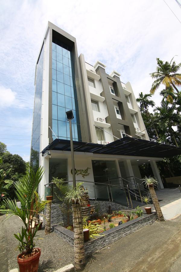 Omnest Hotel Kochi Exterior photo